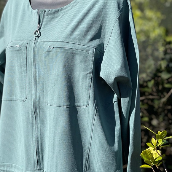 LULULEMON VENTLIGHT ZIPPERED JUMPSUIT (12) BLUE - Picture 2 of 10